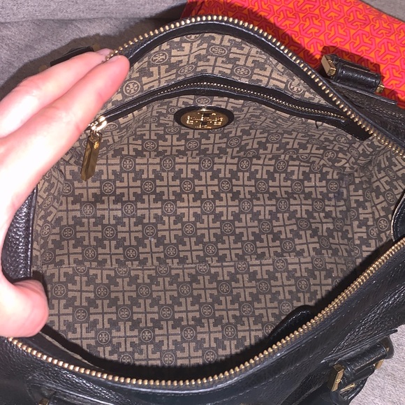 Tory Burch Black Pebbled Leather Satchel with Gold-Tone Logo Purse 👛 - Picture 6 of 17